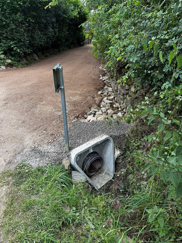 Canalisation avec regard en béton Indre